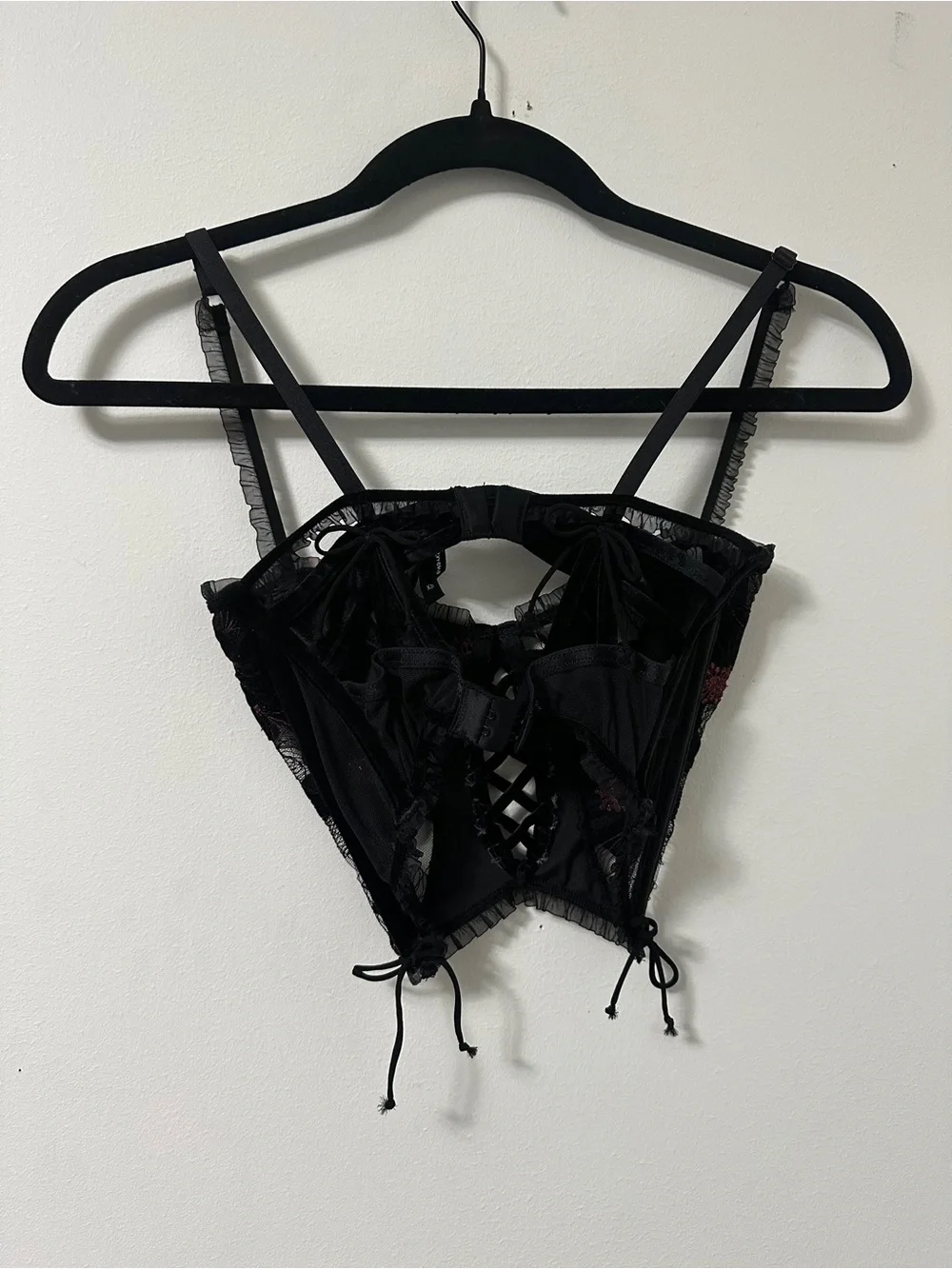 For love and lemons Black Floral Embroidered Velvet Lace-Up Corset Top - Picture 3 of 4